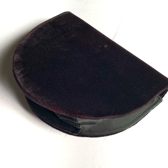 Vintage Eaton Velvet Purse - Picture 6 of 8